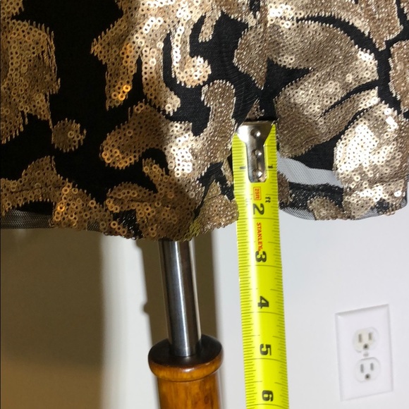 Sequin Shorts Suit - Picture 15 of 16